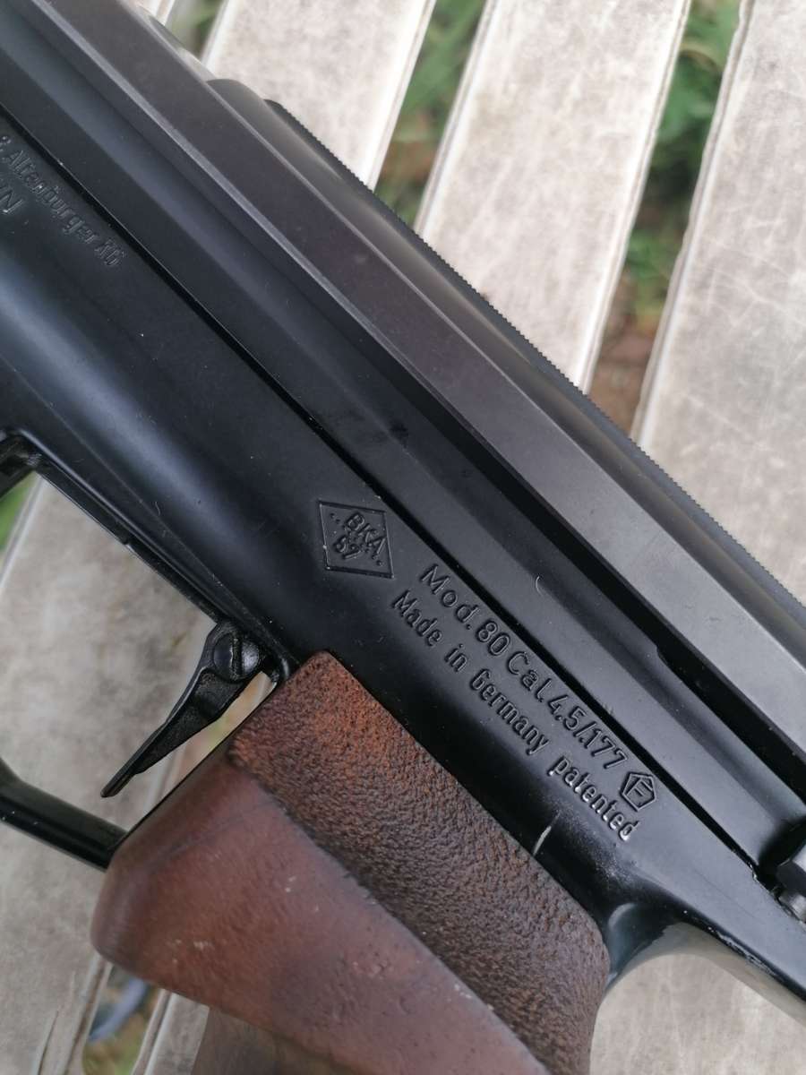 Vintage Feinwerkbau Model 80 Target Air Pistol. WORKING CONDITION