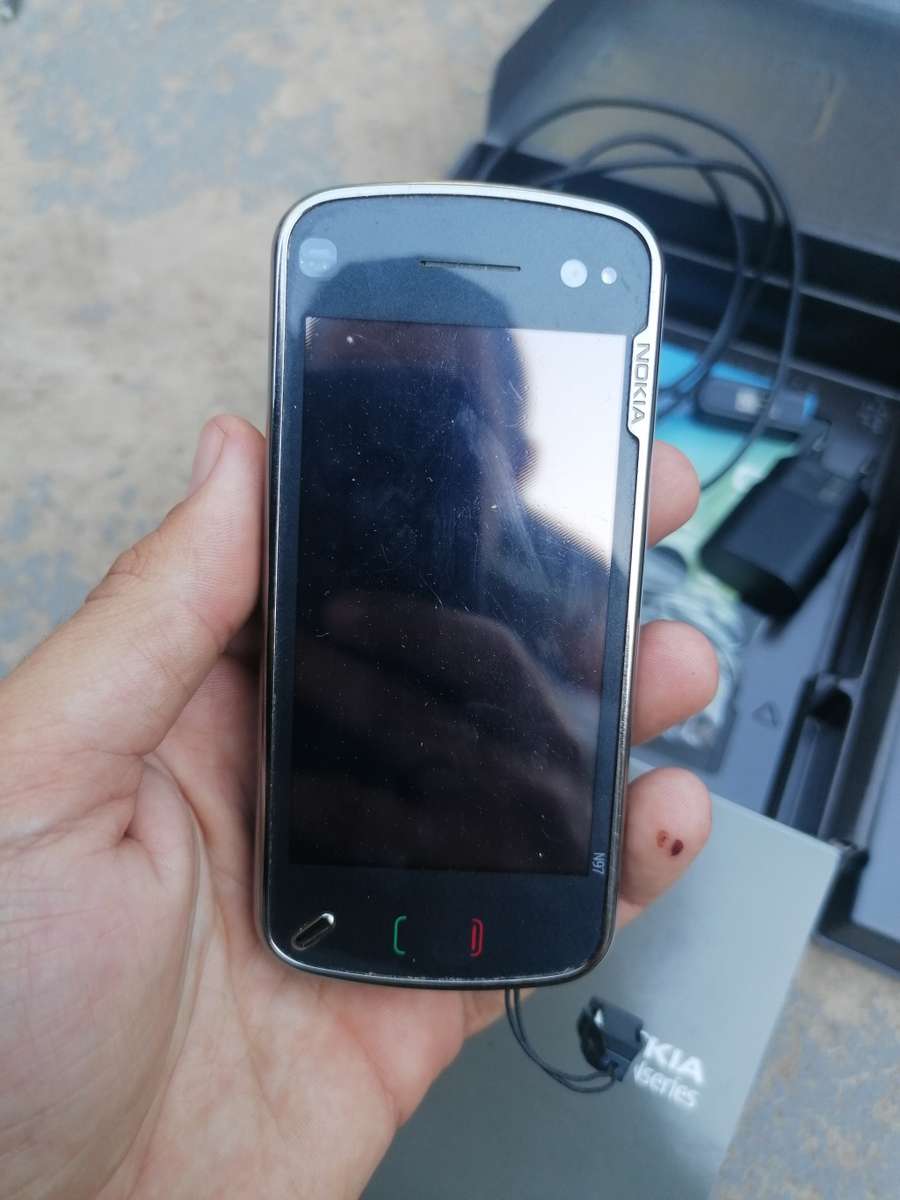 Rare find a original NOKIA N97 cellphone with box