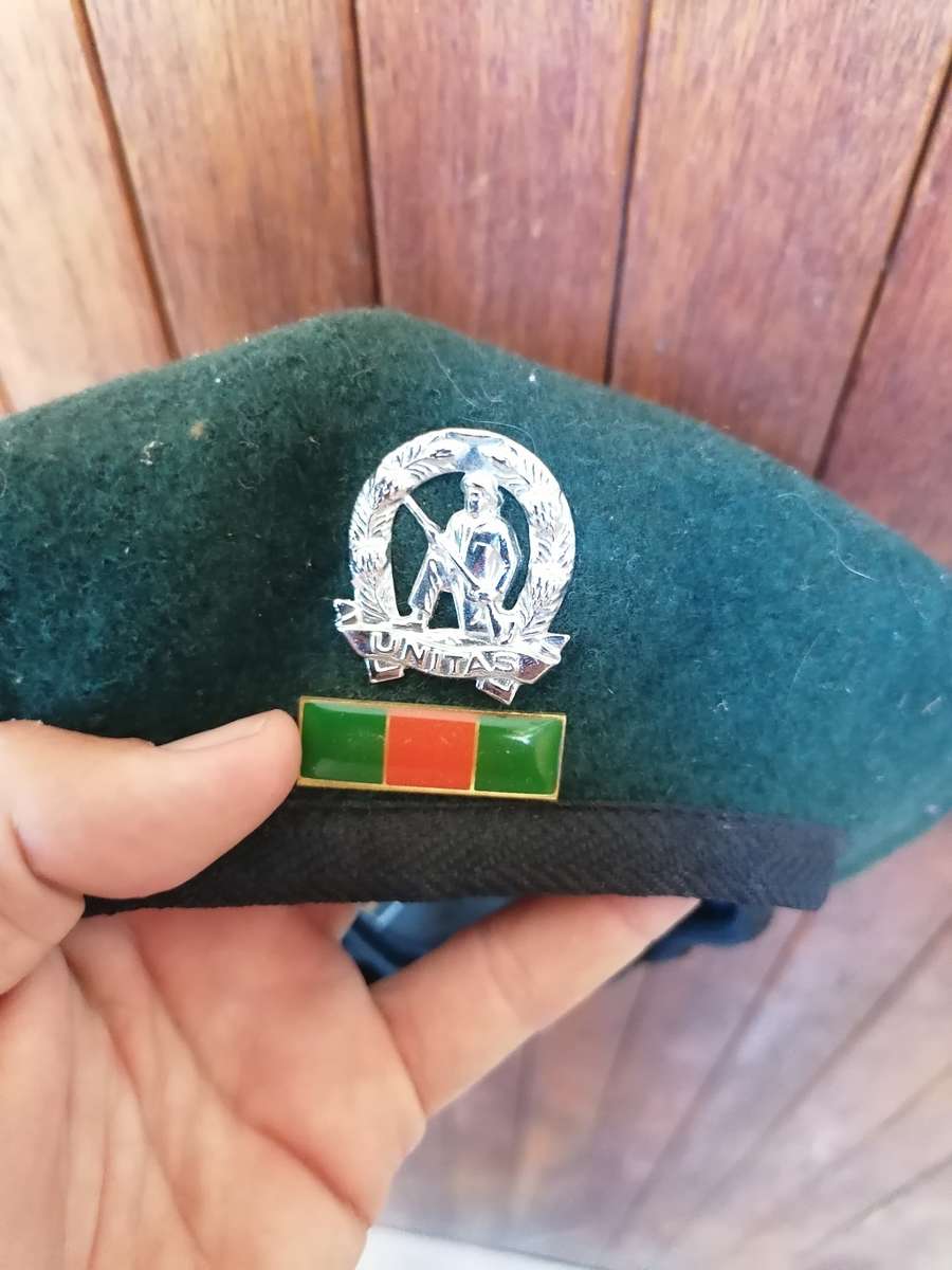 South African Commando Beret with Bar & Cap Badge