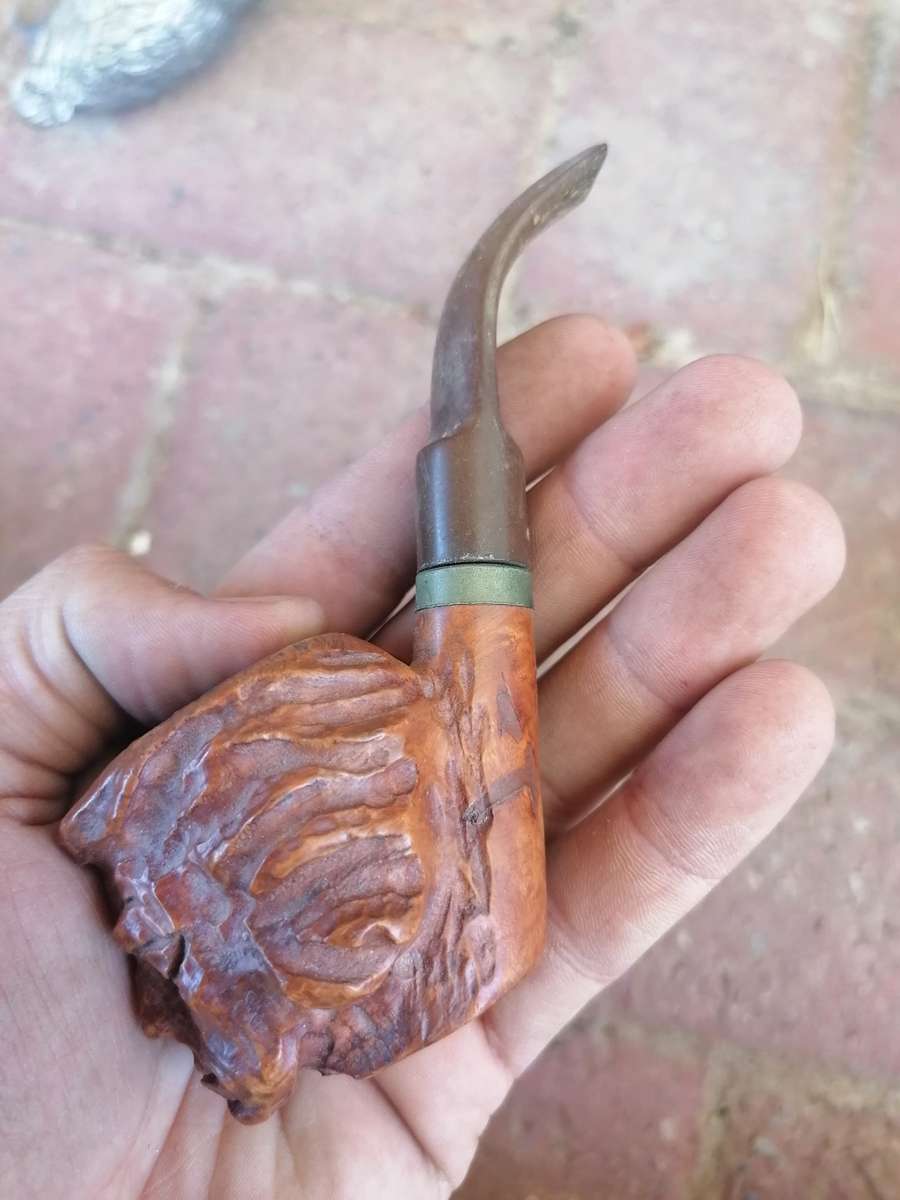 Vintage carved smoking pype condition as per picture