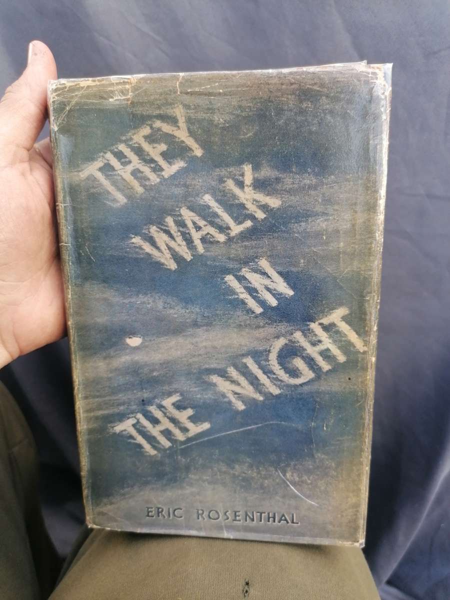 They Walk in the Night Author:Rosenthal, Eric