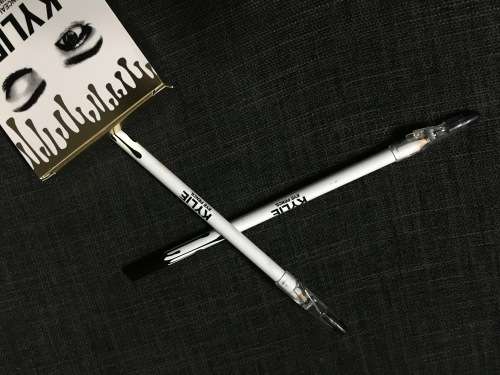 ***SALE - GET THIS STUNNING EYE PENCIL***