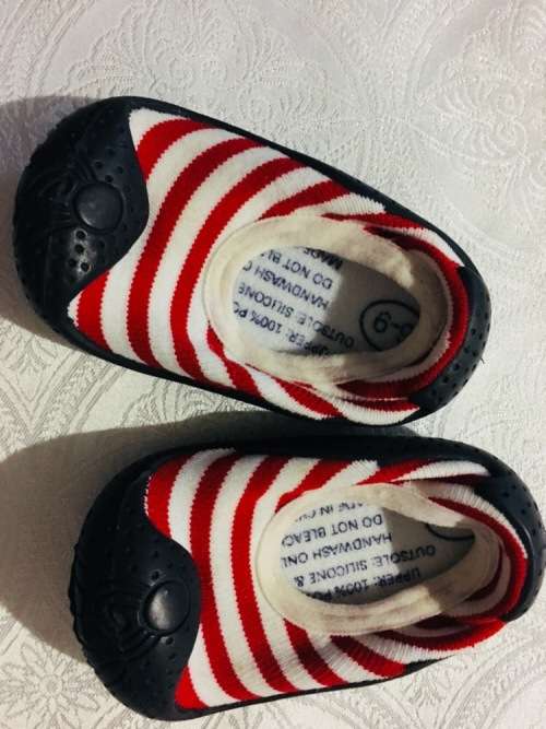 ***FEB SPECIALS - 75% OFF on these adorable baby slipper socks ***