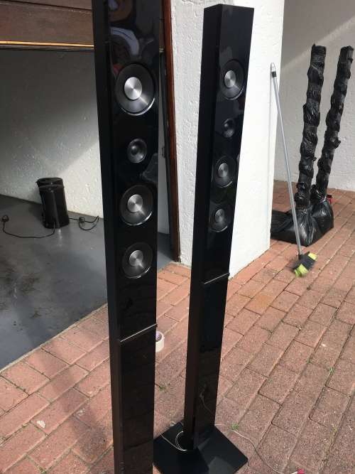 ***Warehouse Clearance : Samsung Home Theatre System***