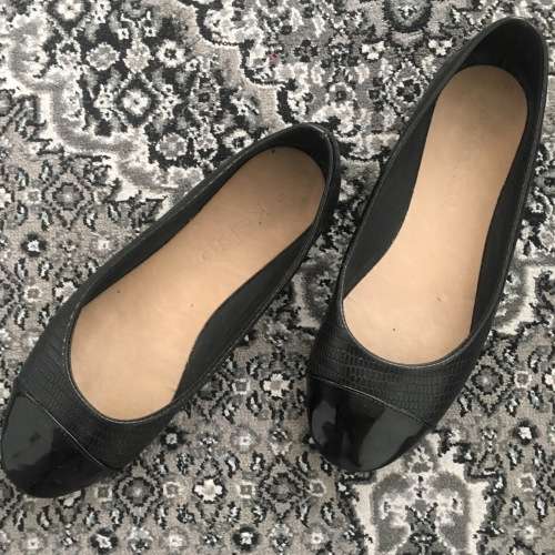 ***Black Friday Specials - Stunning Edgars Pumps ***