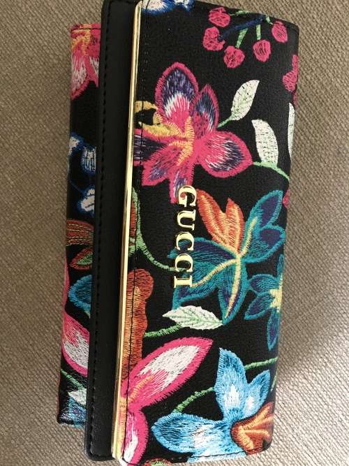 ***BLACK FRIDAY SALE : ORIGINAL LEATHER GUCCI WALLET***