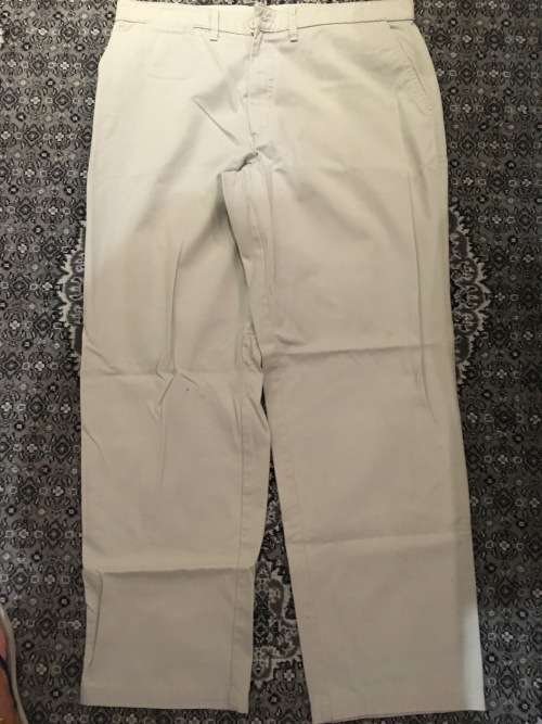 ***Reduced - Sale Sale Sale : Stunning Men's Woolworths Chinos***