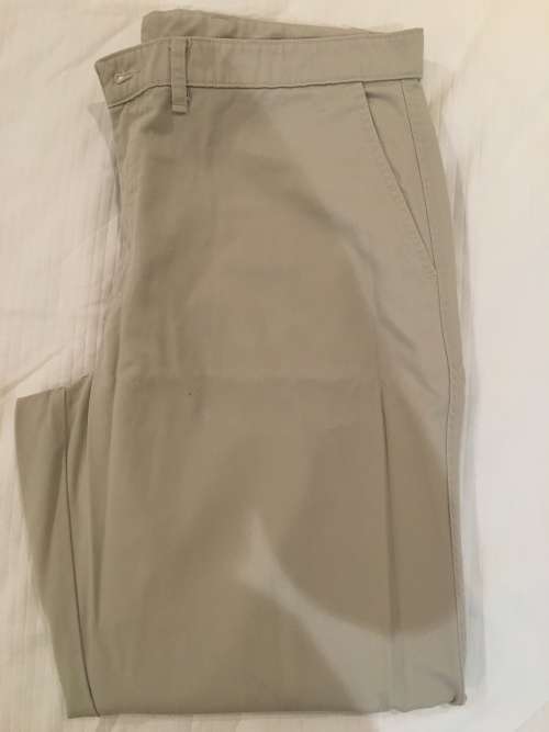 ***Reduced - Sale Sale Sale : Stunning Men's Woolworths Chinos***