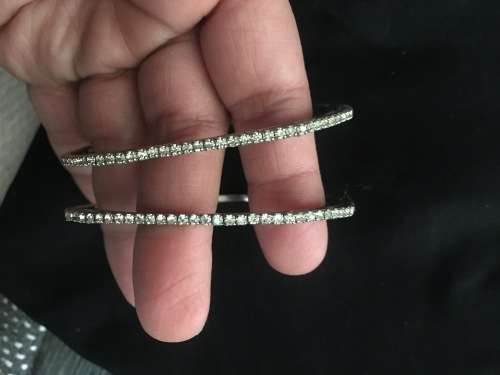 Valentine's Day Sale : Spoil her with these Stunning bangles with intricate pattern and diamantés