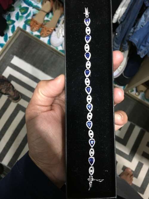 Sale Sale Sale : Stunning diamanté tennis bracelet