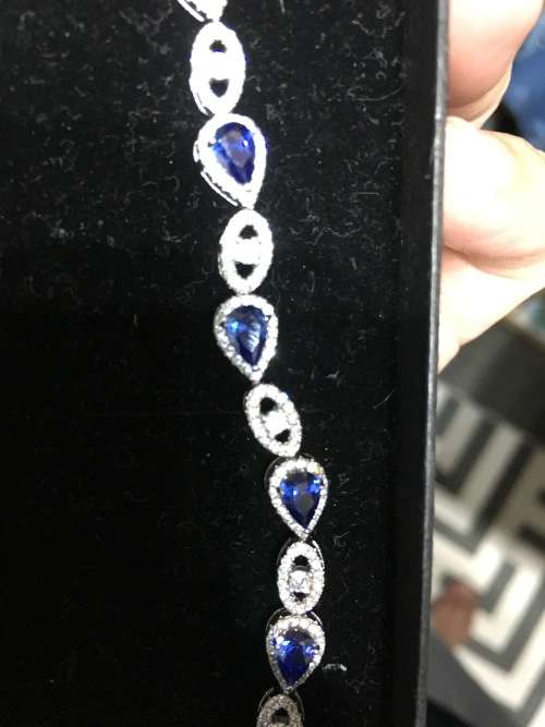 Sale Sale Sale : Stunning diamanté tennis bracelet