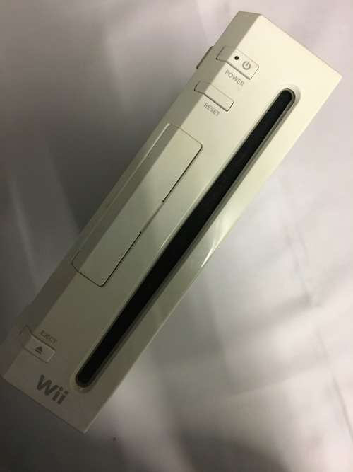 Priced To Go: Nintendo Wii in excellent condition