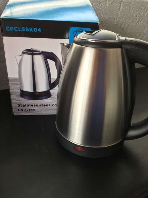 **Priced to Go : Stunning 1.8L Stainless Steel Cordless Kettle**