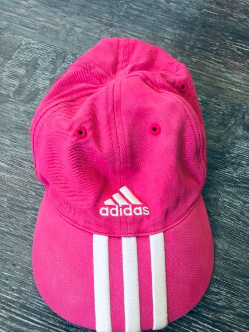 **Deal of the Week : Adidas caps**