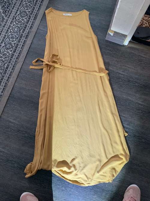 **March Madness: Lovely Ladies Dress on Sale**