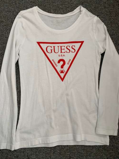 **75% Off Guess Sale : Girls Guess Tops**