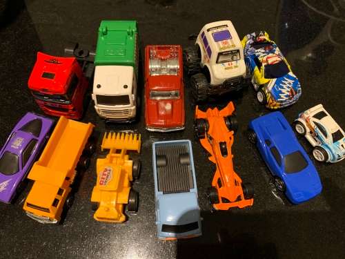 **October Specials : Pack of 12Cars - New stock just unpacked**