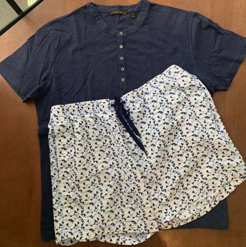 XMAS DEALS : COUNTRY ROAD TOP WITH MATCHING SHORTS**