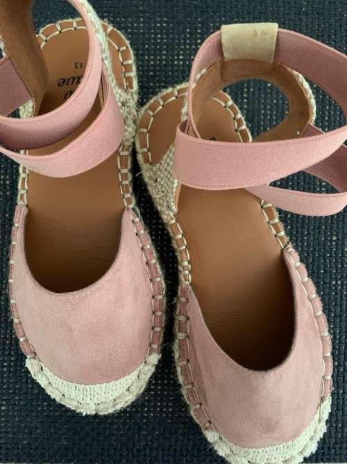 New Stock Unpacked : Girls Espadrills