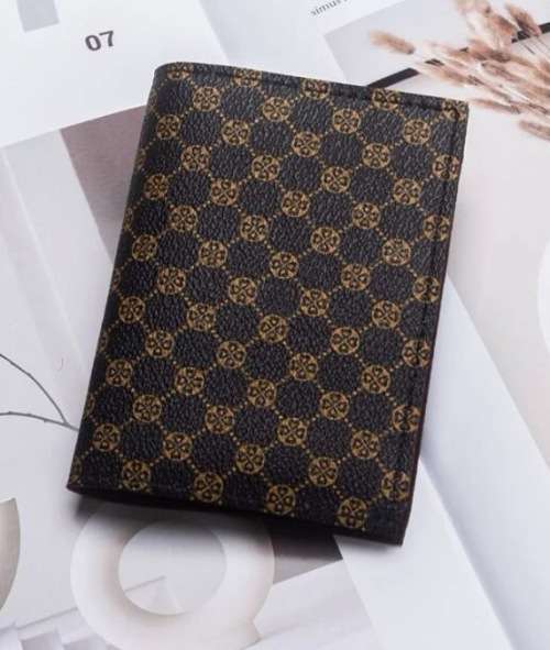 **80% Off Mothers Day Gifs: Textured Brown Purse**