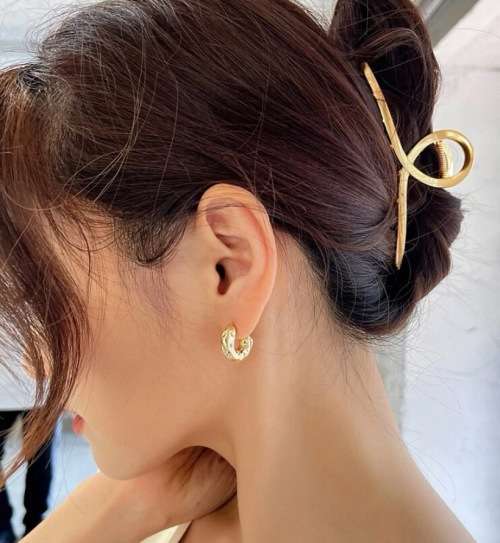 **Womens Month Specials : Pretty Metal Hair Claws**