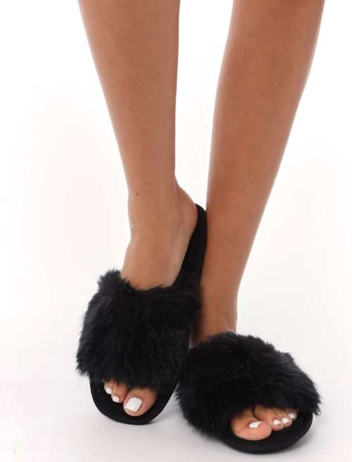 **Stunning soft touch furry slippers**