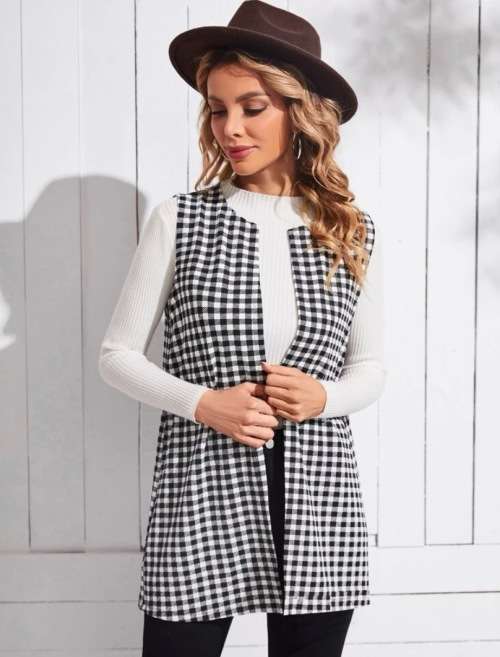 **Winter Sizzling Sale : Stunning Emery Rose Open front Gingham Coat**