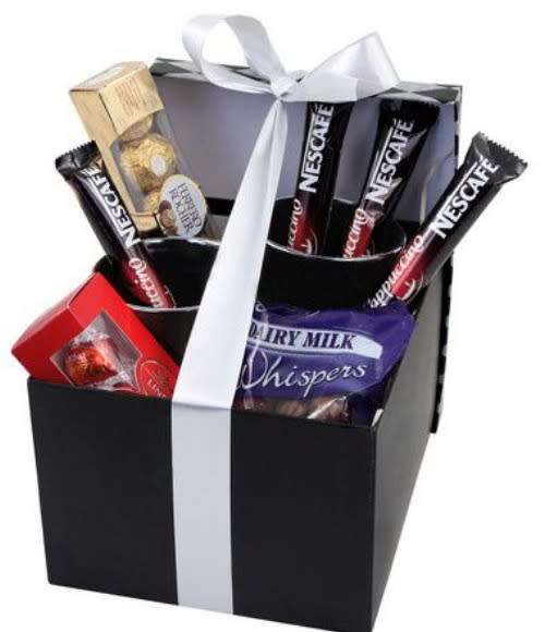 **80% Off Black Friday Deals: Elegant Christmas Hampers / Corporate Gift Favours**