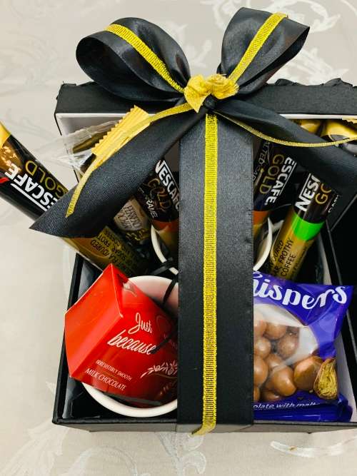**80% Off Xmas Deals: Elegant Christmas Hampers / Corporate Gift Favours**