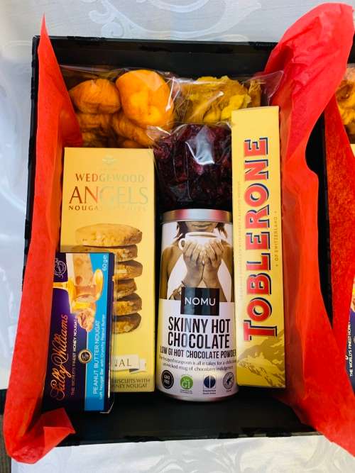 **80% off Christmas Sale : Christmas Hampers / Corporate Gift Favours**