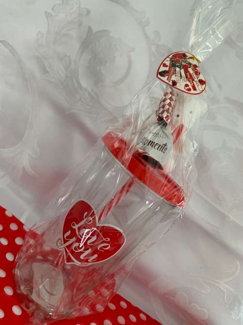 **Valentines Day Sale : Gorgeous Large glass  with lid, straw and teddy Gift combo**