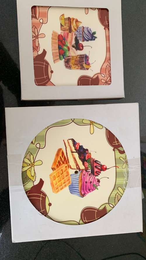 **Lovely - 2 tier biscuit stand**