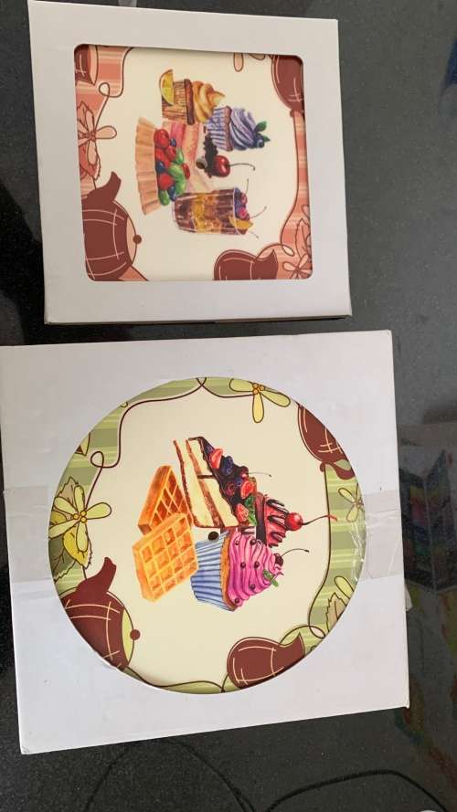 **Lovely - 2 tier biscuit stand**