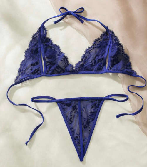 **80% Off : Floral Embroidered Mesh triangle lingerie set**