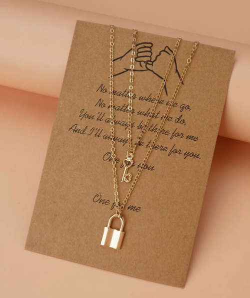 **Gorgeous 2 piece Lock and Key Chain and Pendant set **