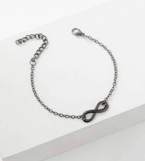 ** REDUCED TO CLEAR : Stunning 2 piece Watch with bracelet **