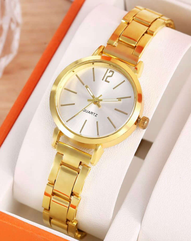 **Stunning Gold Quartz Watch and bracelet set  **