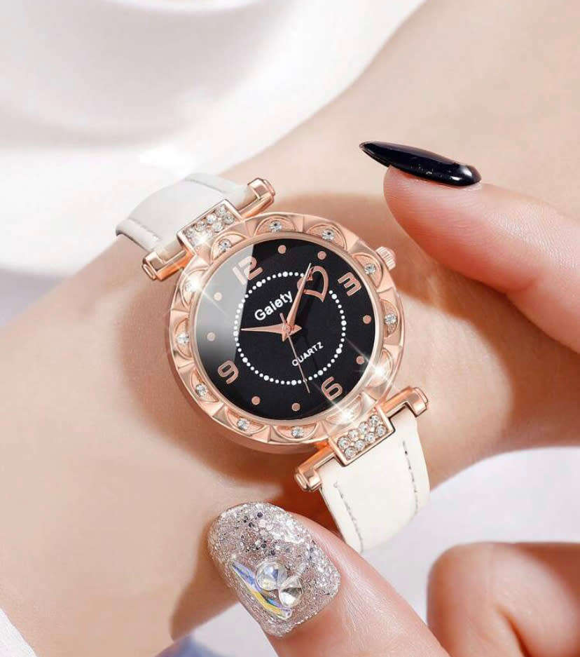 **Gorgeous 5 piece Watch, necklace, pendant, earrings and ring set **