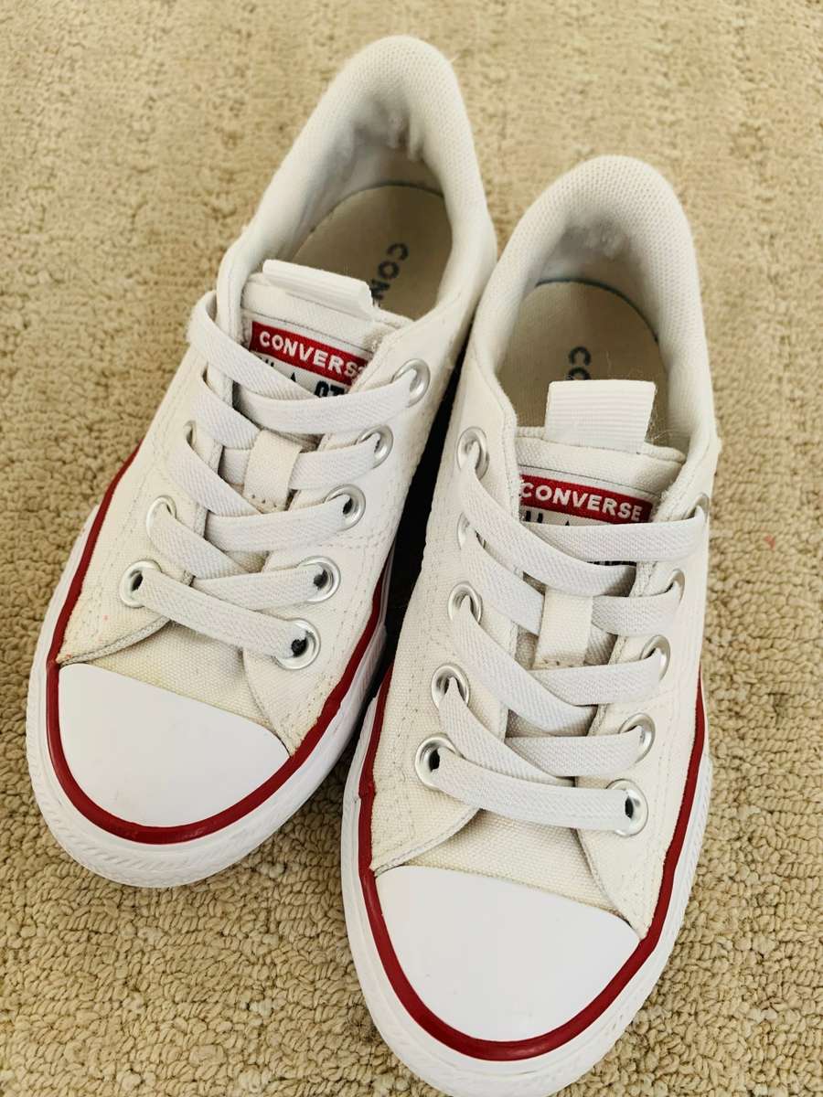 **On Promotion : Converse slip on Takkie in excellent condition**