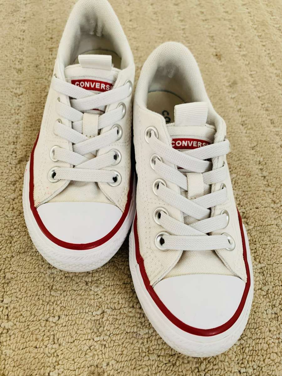 **On Promotion : Converse slip on Takkie in excellent condition**