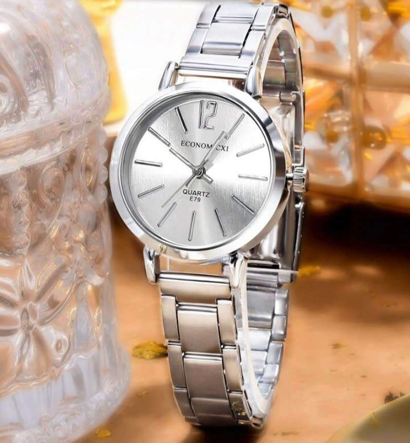 Stunning watch and bracelet set