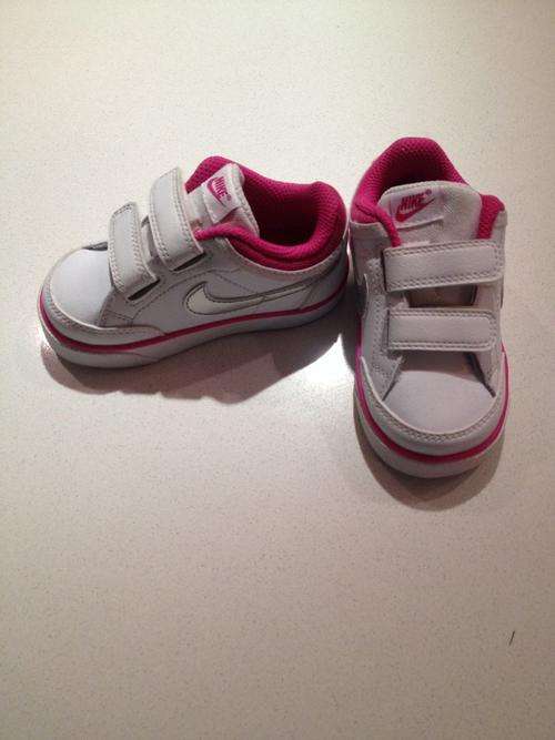 Girls Nike Takkies