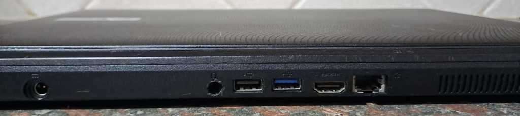 Acer es1-512 Laptop (Refurbished)