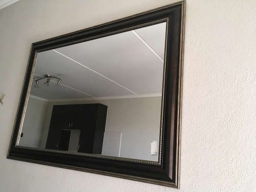 MODERN MIRROR