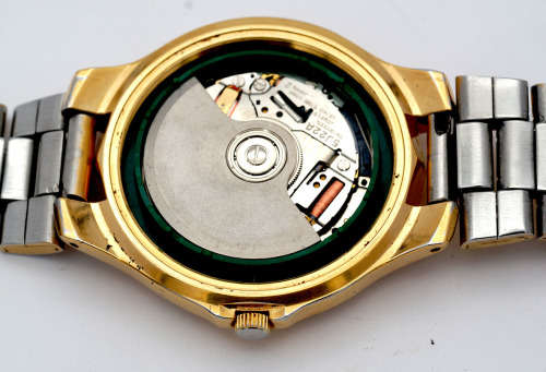 Seiko Kinetic Auto Relay 100m water resistant. (Make an Offer)