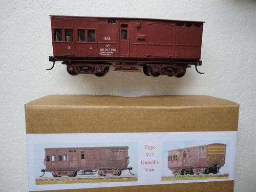 V-7 guard's van in HO