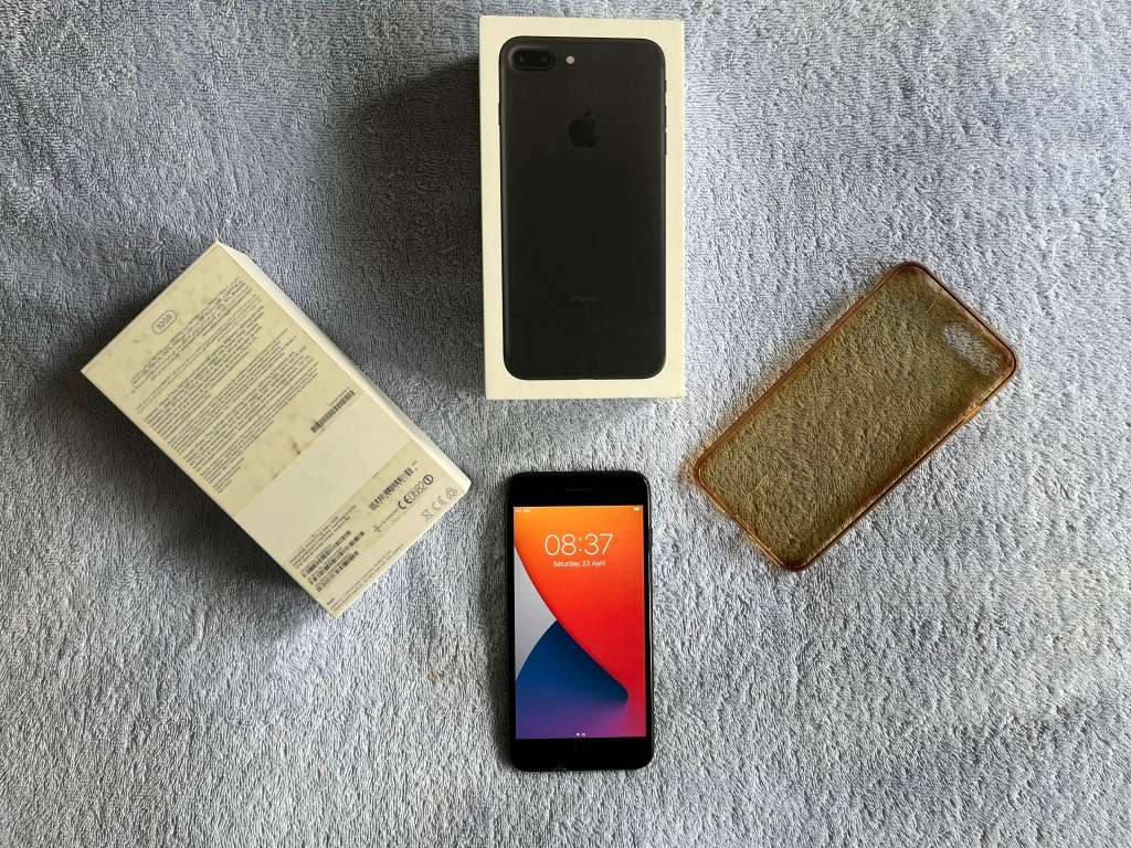 iPhone 7 Plus, Black, 32GB