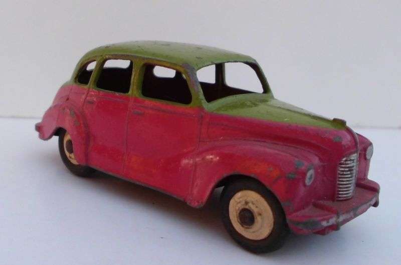 Dinky Toys - Austin Devon