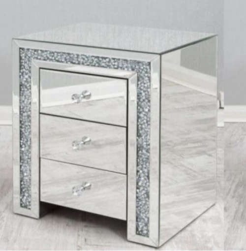 Diamond 3 Draw Mirror Pedestals Border