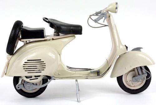 "Vespa Piaggio 150 VL1T" Model Scooter 1:6 Scale